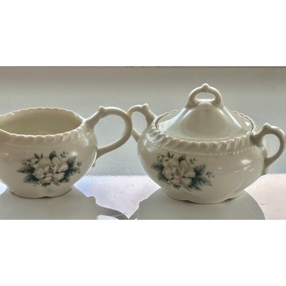 Vintage Harker Magnolia Creamer and Sugar Bowl Set. - Picture 4 of 11